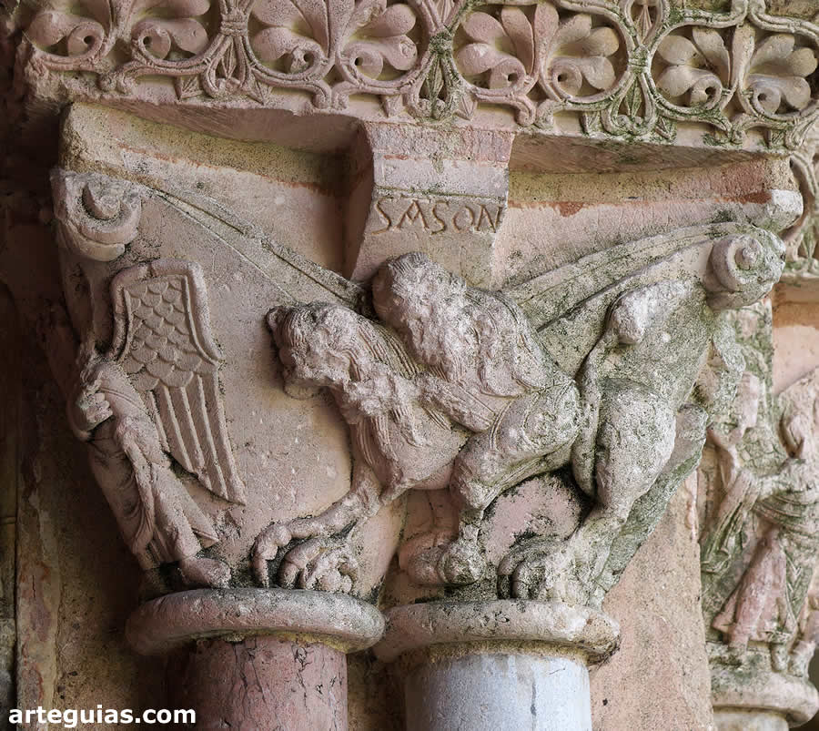 Sans&oacute;n desquijarando al le&oacute;n