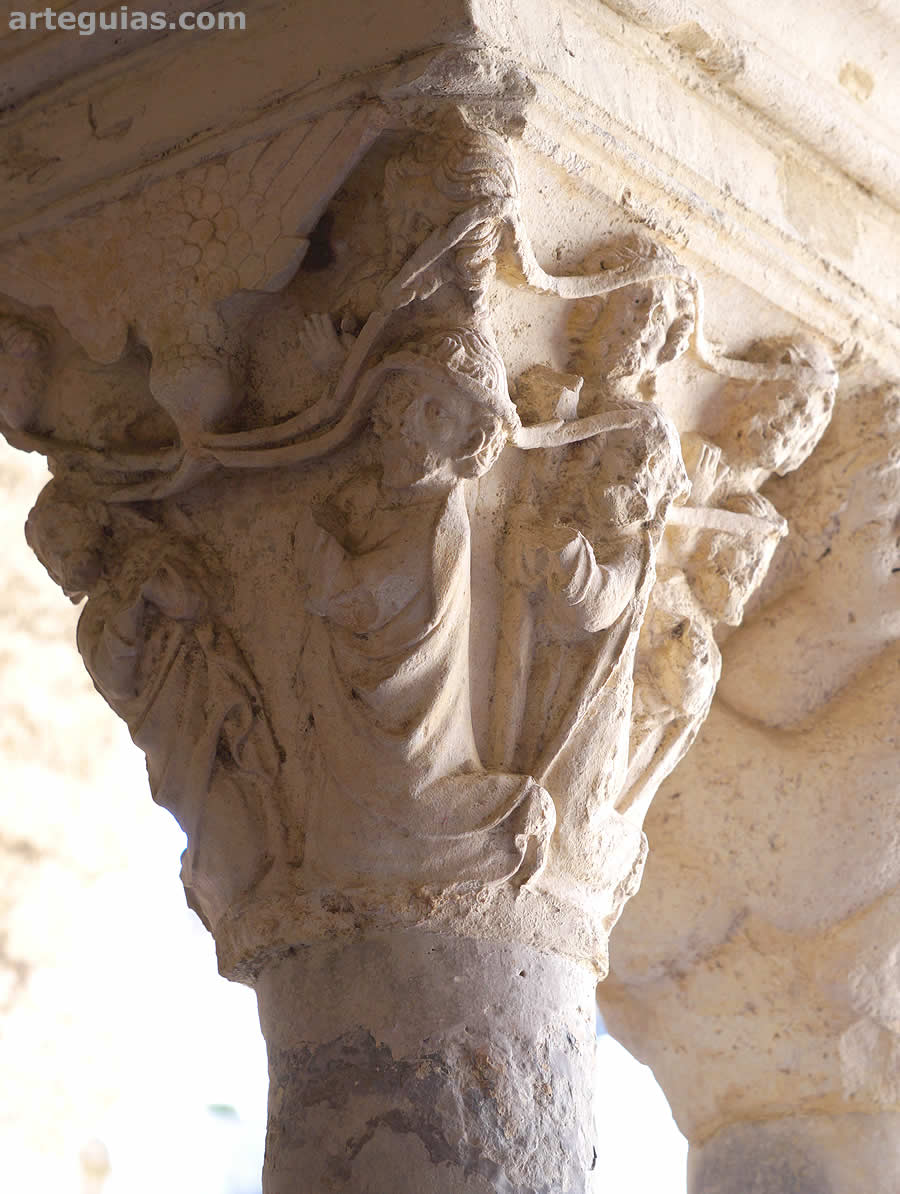 Pentecostés en un capitel del claustro