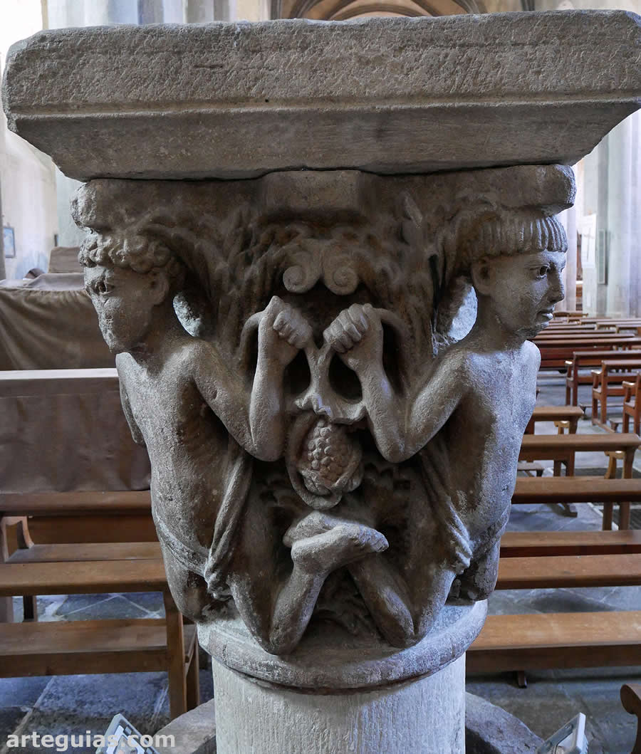 Capitel con atlantes procedentes de la cabecera