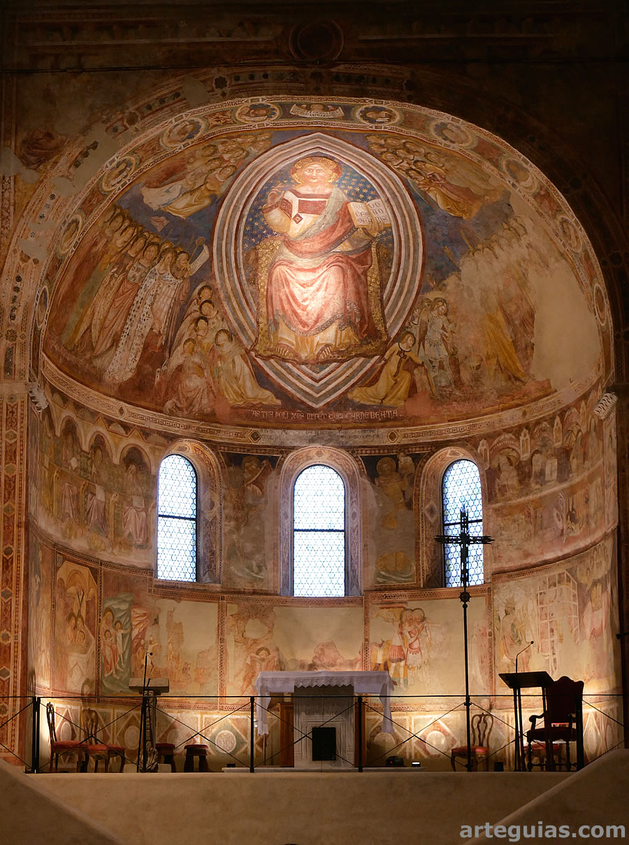 Interior del &aacute;bside