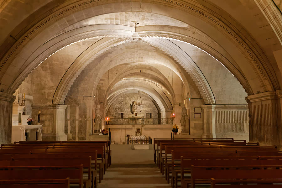 Cripta o iglesia baja. Abad&iacute;a de Saint-Gilles
