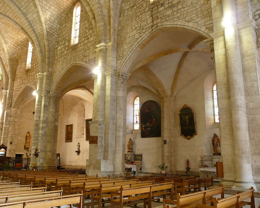 Abad&iacute;a de Saint-Gilles en Saint-Gilles-du-Gard, Francia : alzado de la nave central tras su reconstrucci&oacute;n