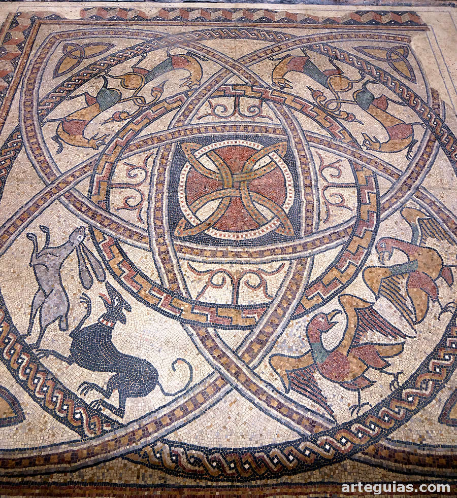 Mosaico románico de la cabecera