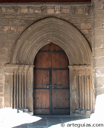Amurrio. Iglesia de Santa Mar&iacute;a: puerta