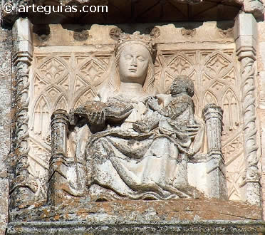 Imagen g&oacute;tica en la iglesia de Santa Mar&iacute;a