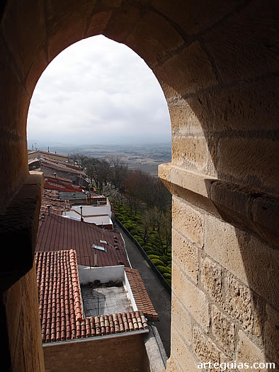 Vistas desde uno de los ventanales de la Torre Abacial