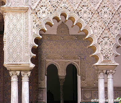 Los Reales Alc&aacute;zares de Sevilla constituyen una obra cumbre del mud&eacute;jar espa&ntilde;ol