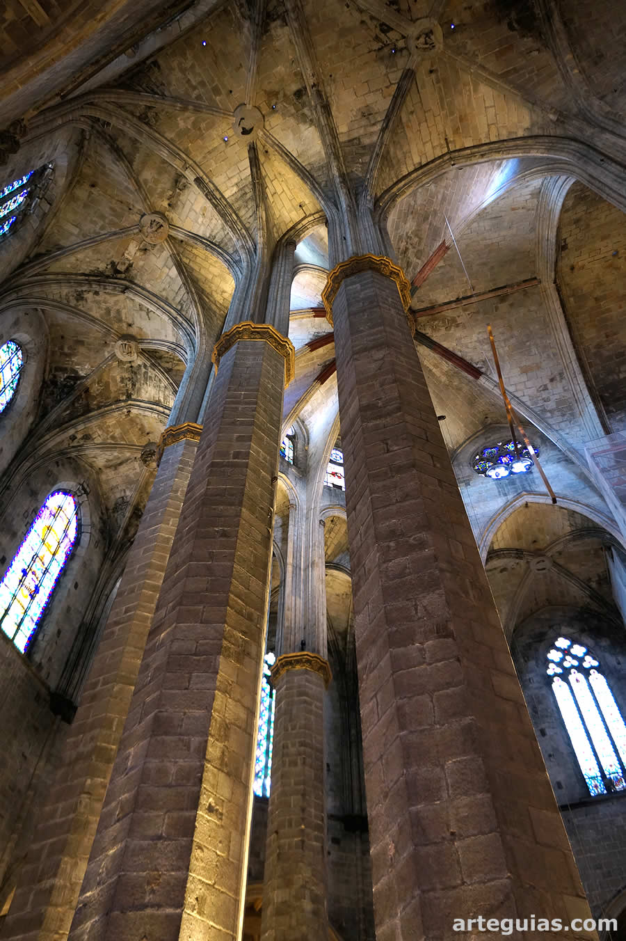 Detalle del interior de la cabecera