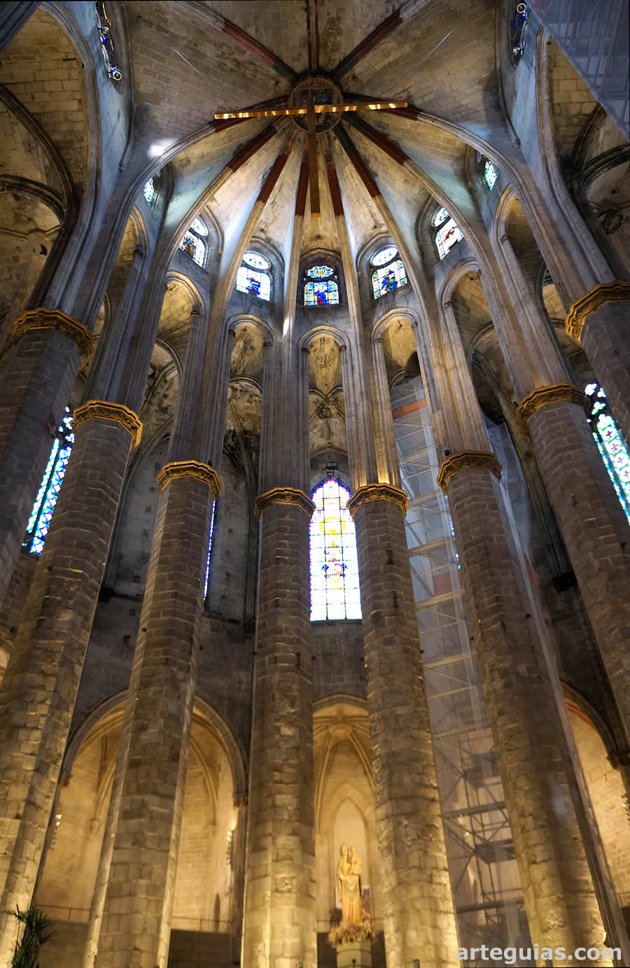 Basílica de Santa María del Mar, Barcelona: interior de la cabecera