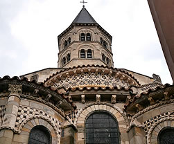 Bas&iacute;lica de Notre-Dame-du-Port de Clermont-Ferrand