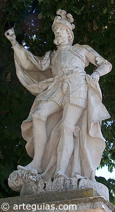 Estatua de Fern&aacute;n Gonz&aacute;lez en la ciudad de Burgos