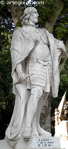 Estatua de Ramiro I de Arag&oacute;n