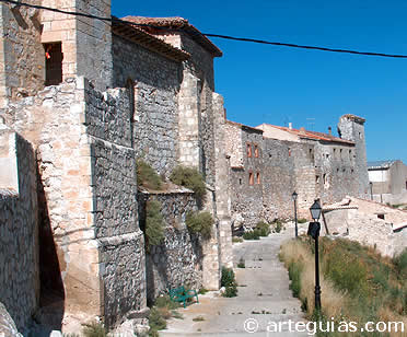 Murallas de Haza. Lienzos meridionales