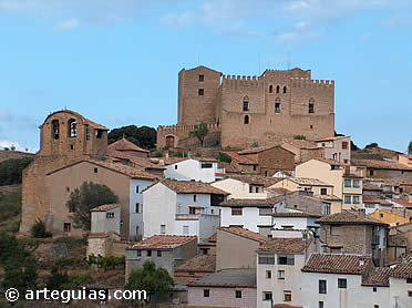 Vista de Todolella, entre Olocau del Rey y Morella