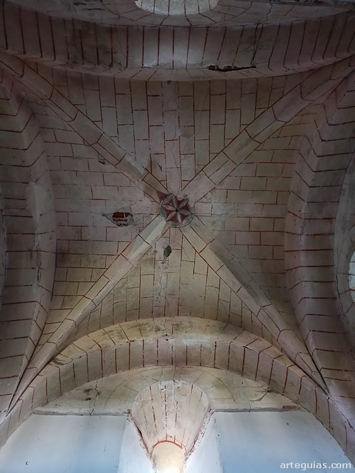 B&oacute;veda de arista del cuerpo central