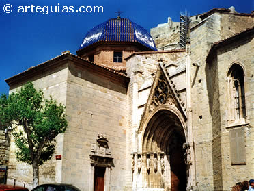Fachada de la iglesia Arciprestal de Santa Mar&iacute;a de Morella, Castell&oacute;n