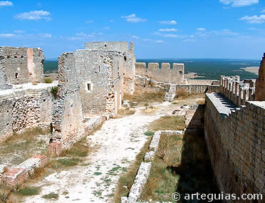 Alc&aacute;zar del castillo de Gormaz