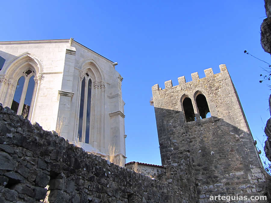 Castillo de Leiría: torre e iglesia