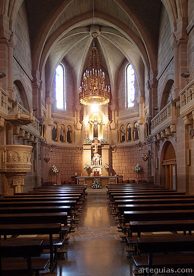 Interior de la basílica