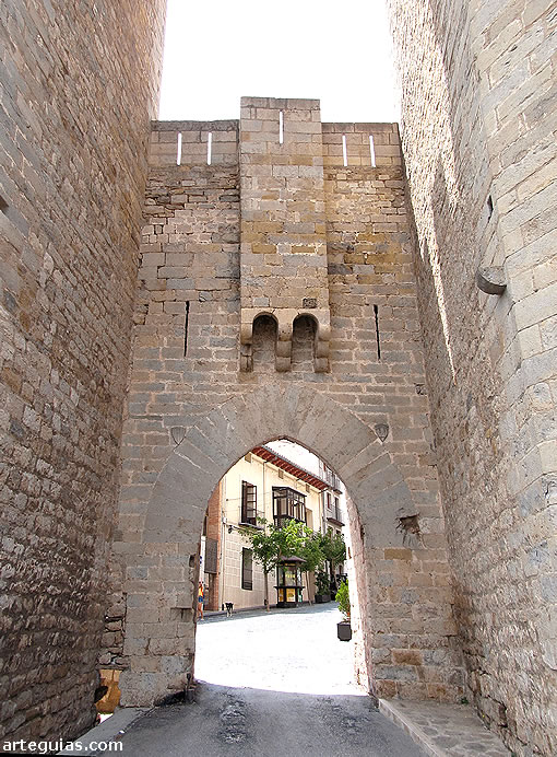 Puerta de San Miguel
