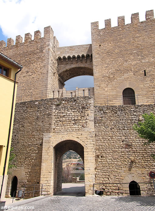 Muralla de Morella: Puerta de San Miguel desde el interior