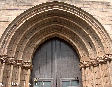 Portada g&oacute;tica meriodional de la Catedral de Castell&oacute;n