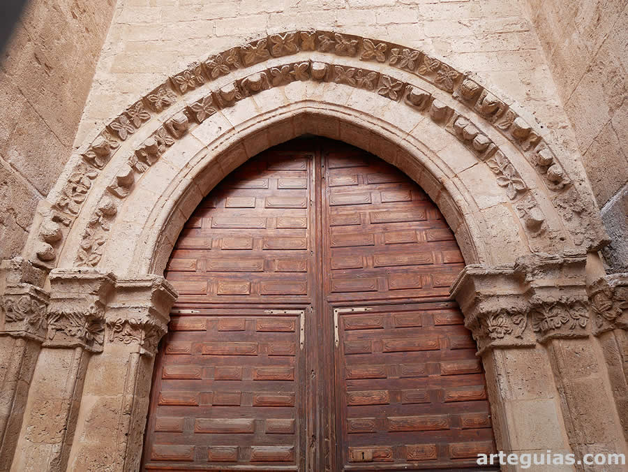 Puerta del Mediodía o de los Reyes de la catedral de Ciudad Real