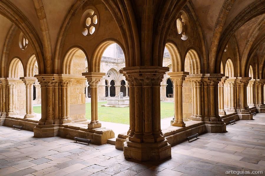 Catedral Vieja de Coímbra: claustro canonical