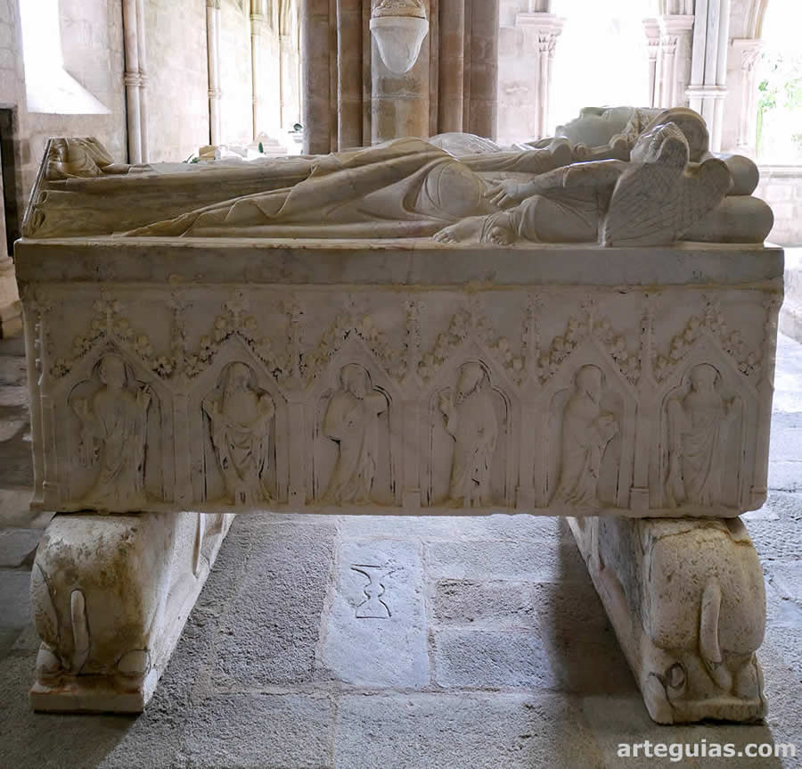 Sepulcro del obispo Don Pedro