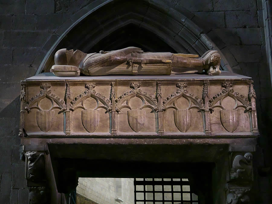 Sepulcro de Ramón Berenguer II
