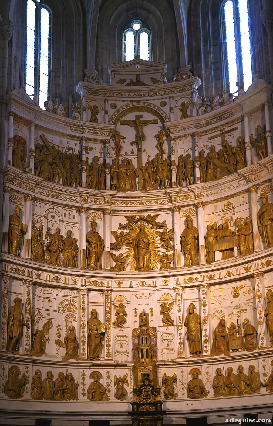 Retablo del &aacute;bside principal. Siglo XVI