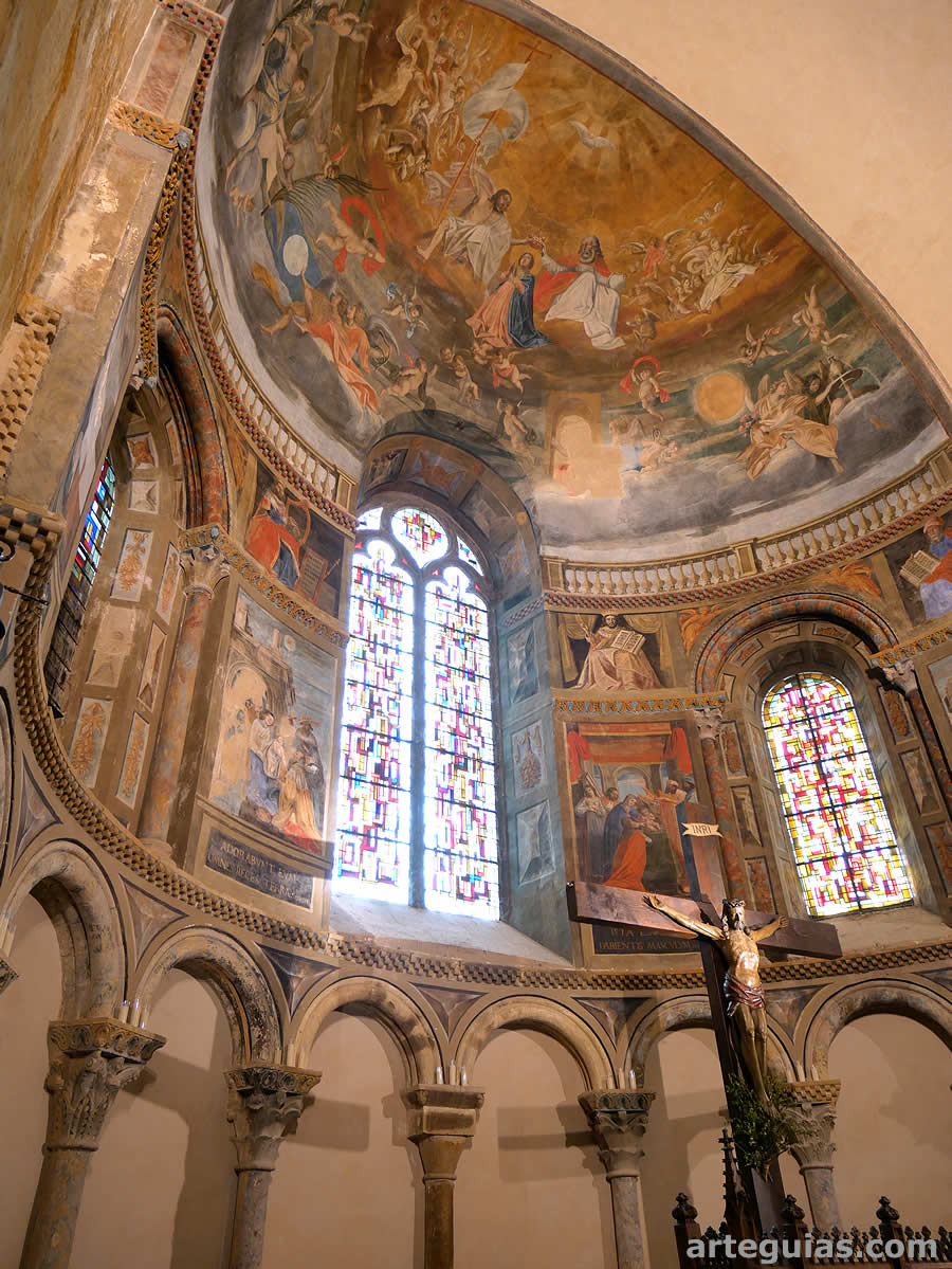 Interior del &aacute;bside