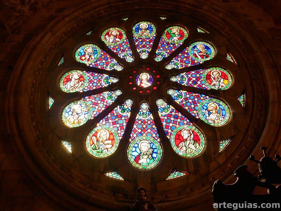 Roset&oacute;n de la fachada