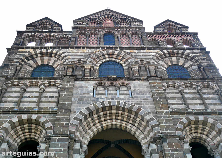 Fachada de la catedral