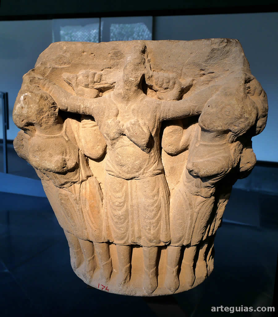 Capitel del claustro