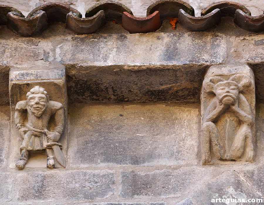 Canecillos románicos de la fachada norte de la catedral