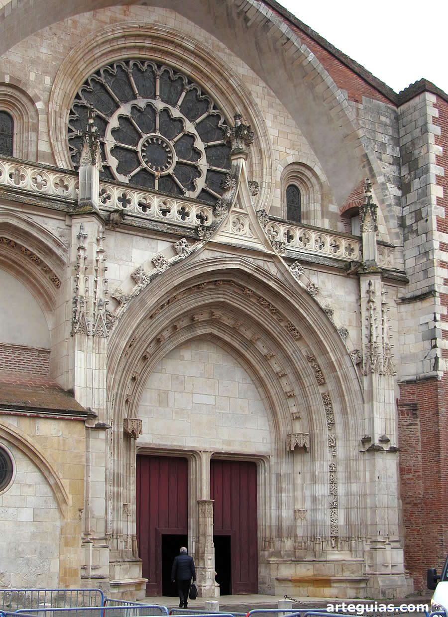Catedral de Toulouse: fachada occidental