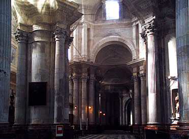 Interior de la catedral de Santa Cruz, C&aacute;diz