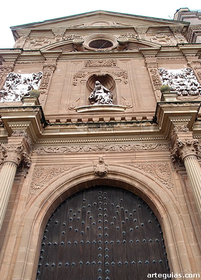 Detalle de la fachada principal
