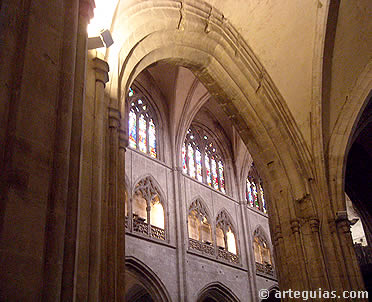 Nave central de la Catedral de Oviedo