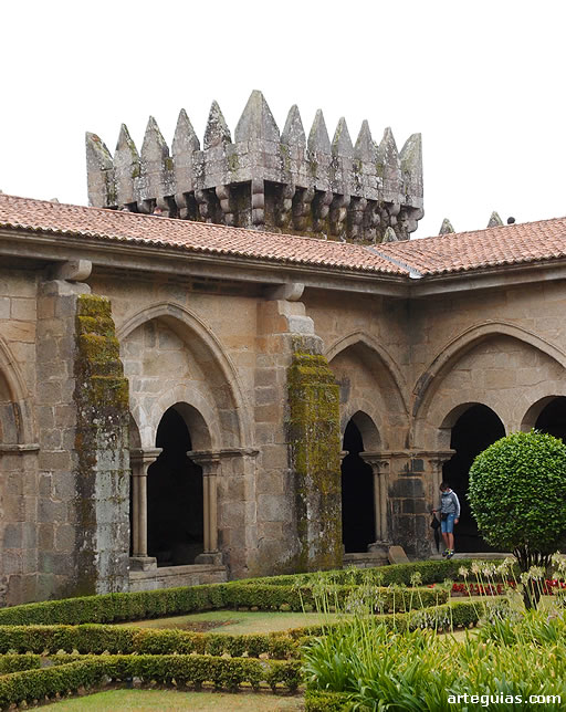 Claustro y torre de Soutomaior. Catedral de Tuy