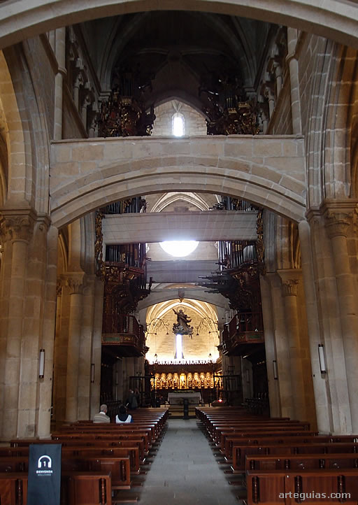 Interior de la catedral de Tuy