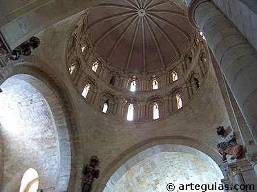Interior del cimborrio