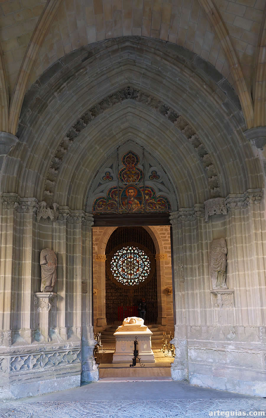 Puerta de la Capilla de San Agustín