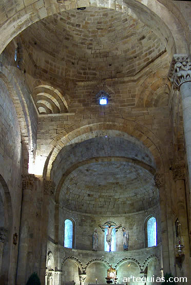 &Aacute;bside principal y c&uacute;pula