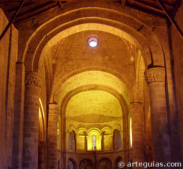 Interior de la iglesia