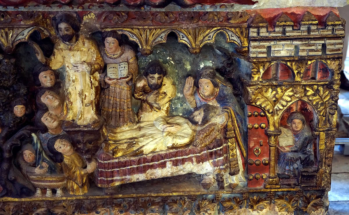 Detalle del Sepulcro de San Pedro de Osma
