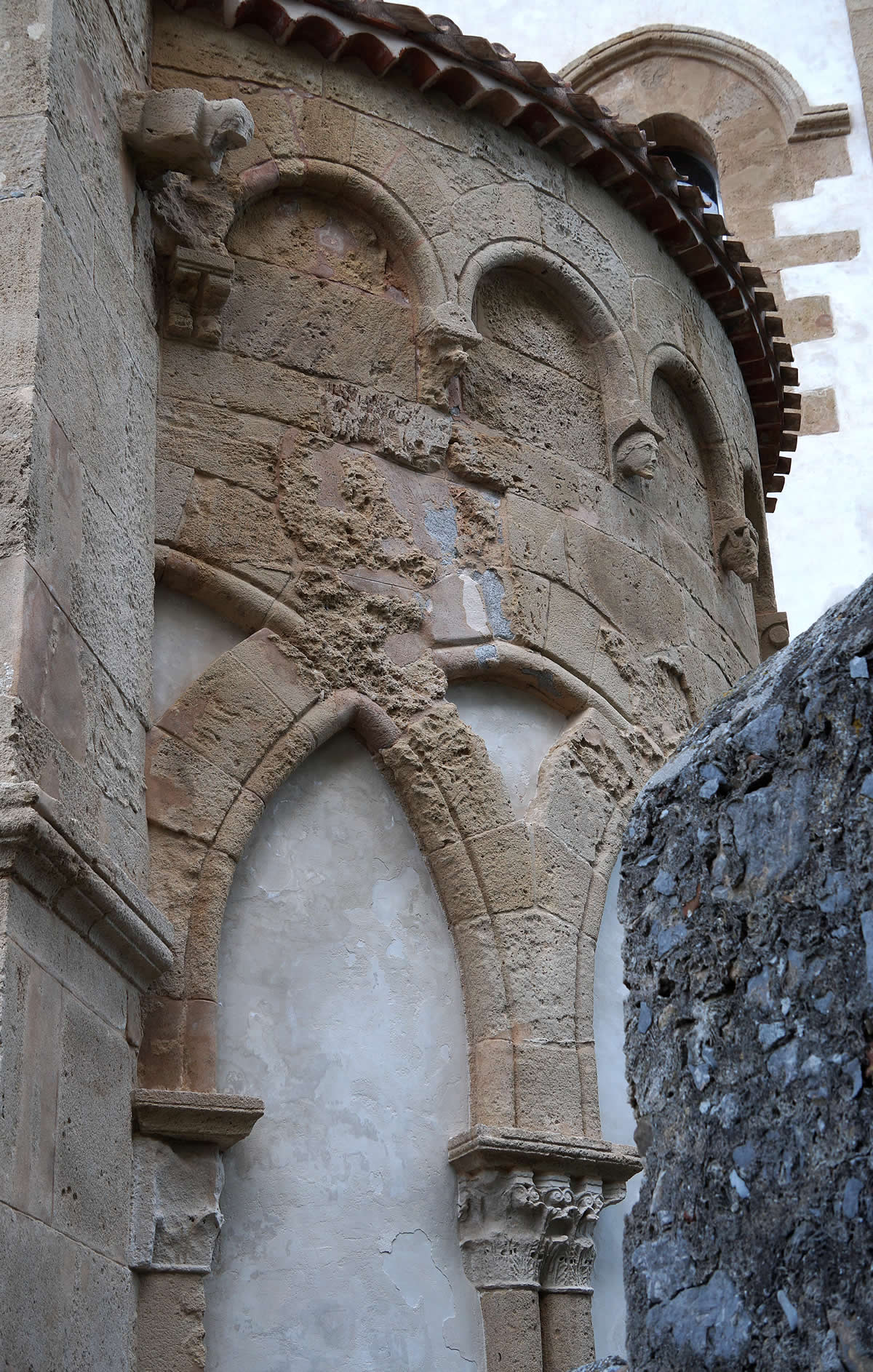 Exterior de la cabecera