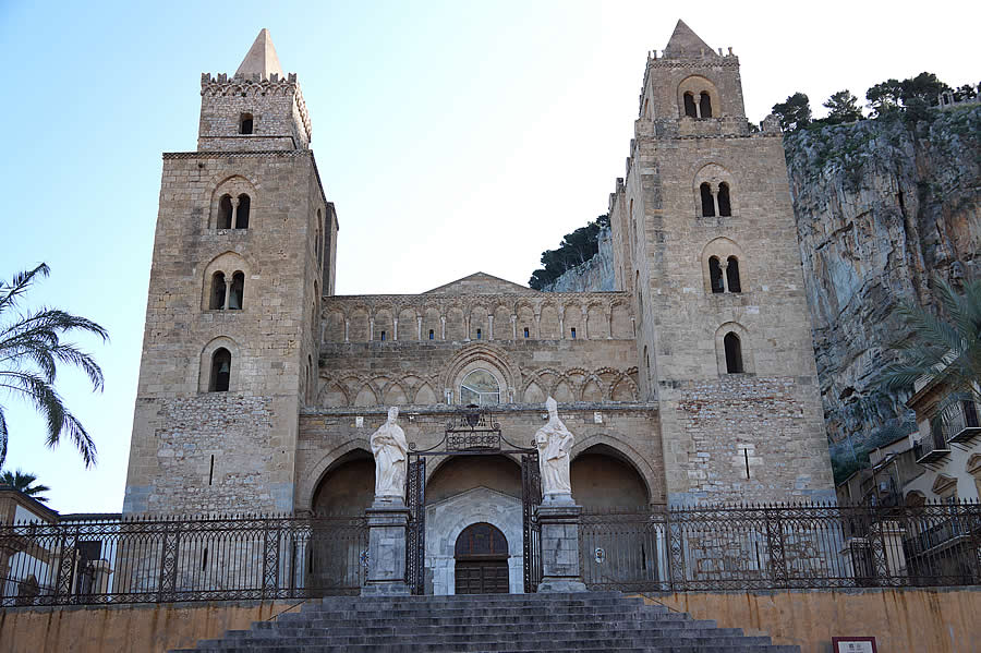 Fachada occidental de la catedral de Cefalú