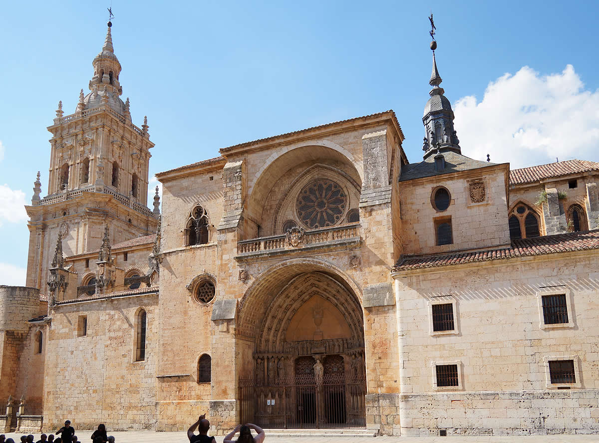 Fachada sur de la Catedral de El Burgo de Osma